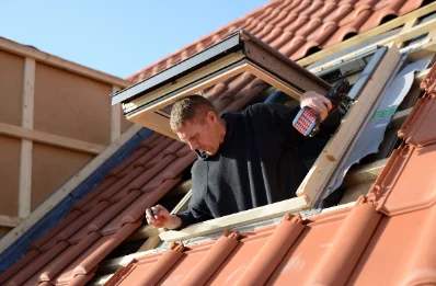 Pose de fenêtres de toit Velux à Organ